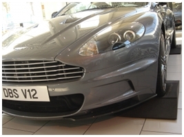 Aston Martin DBS V12